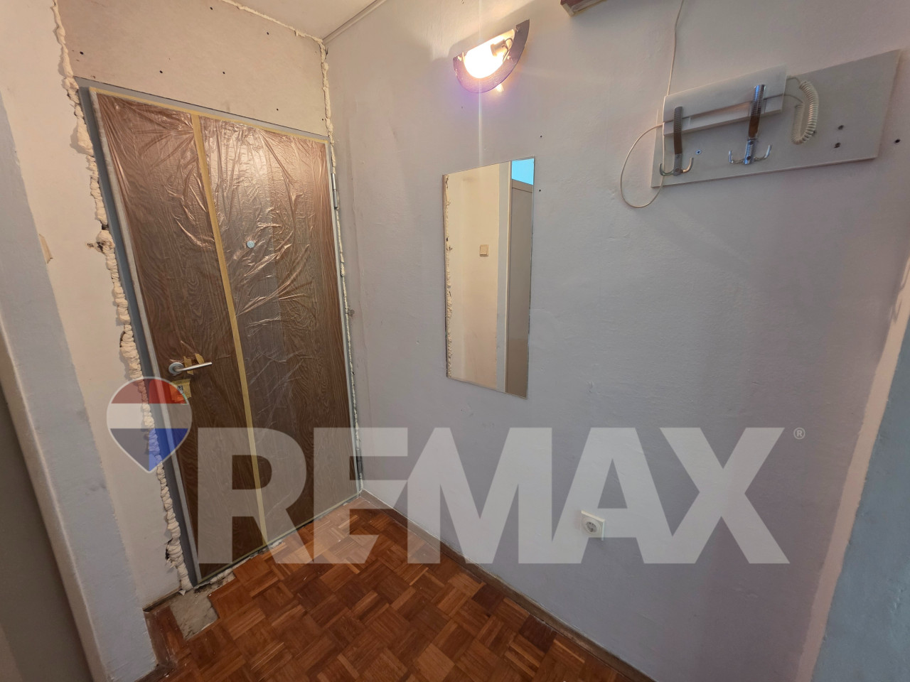 Garsonjera 33m2 na Starčevici 10