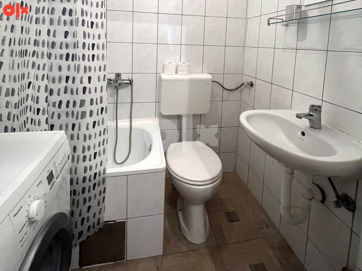 Stan Grbavica 50 m² - Widok 2