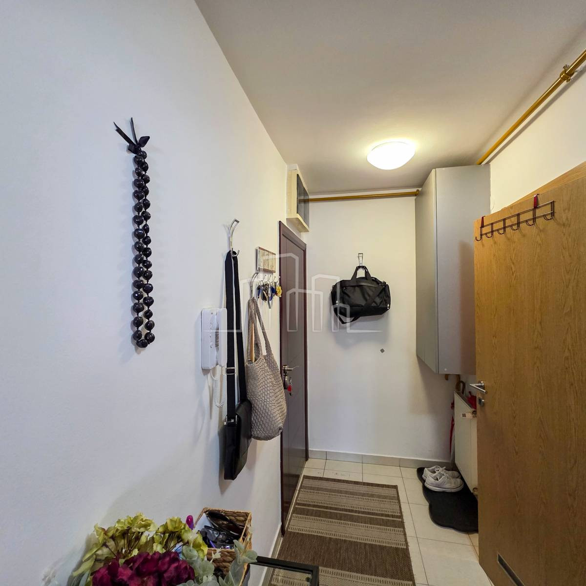 Trosoban stan 67m2 prodaja Bulevar Stup 17