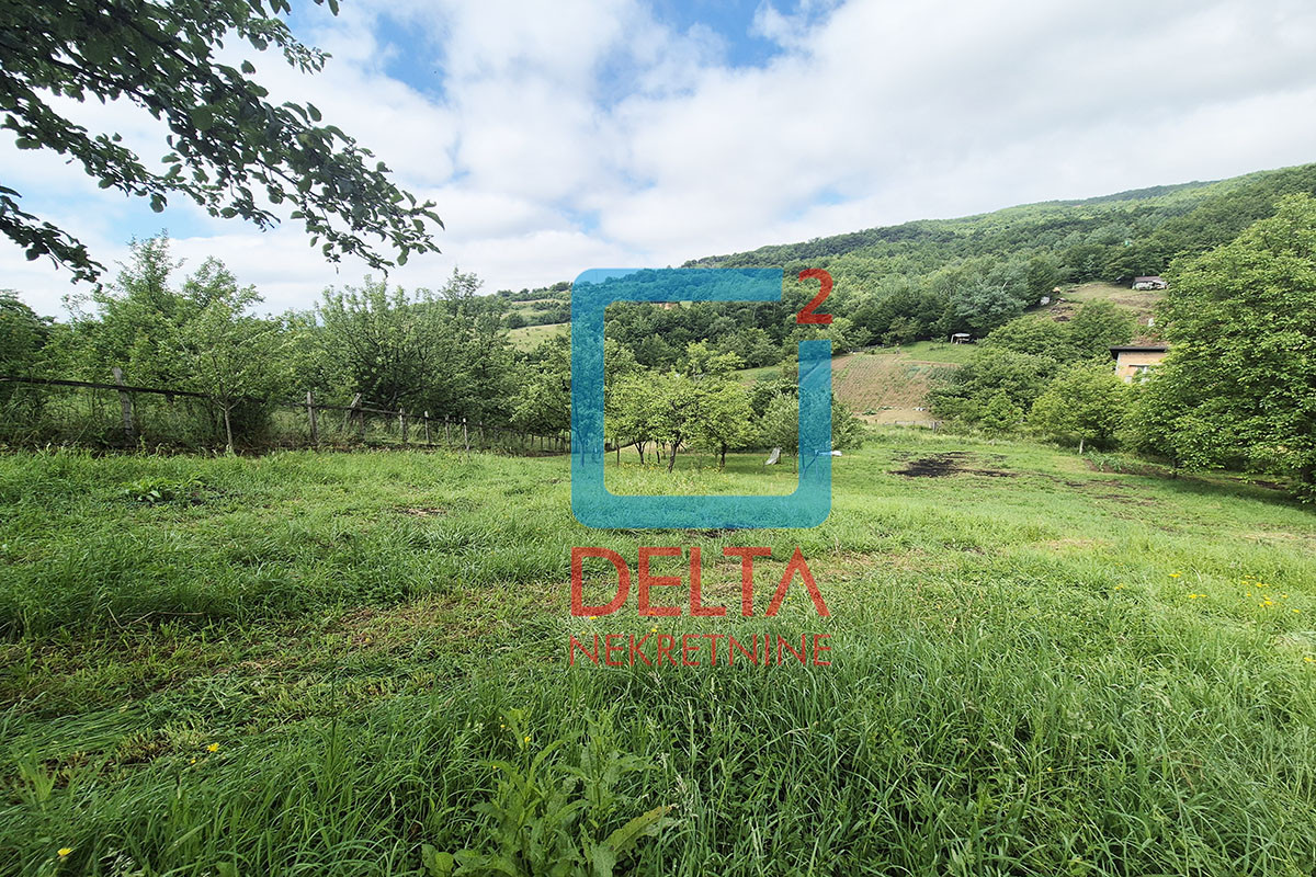 Zemljište / Parcela / 2.304m2 / Kobilja Glava / Hum 2