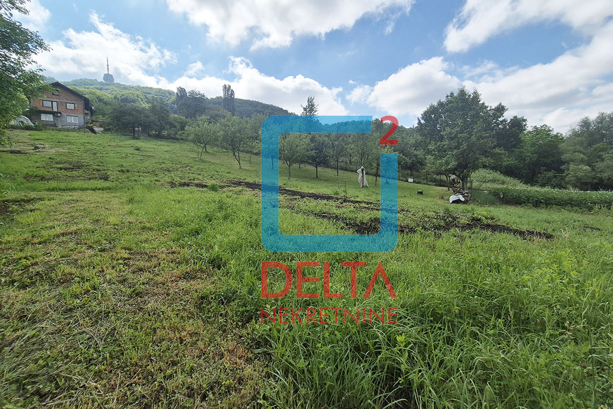 Zemljište / Parcela / 2.304m2 / Kobilja Glava / Hum 7