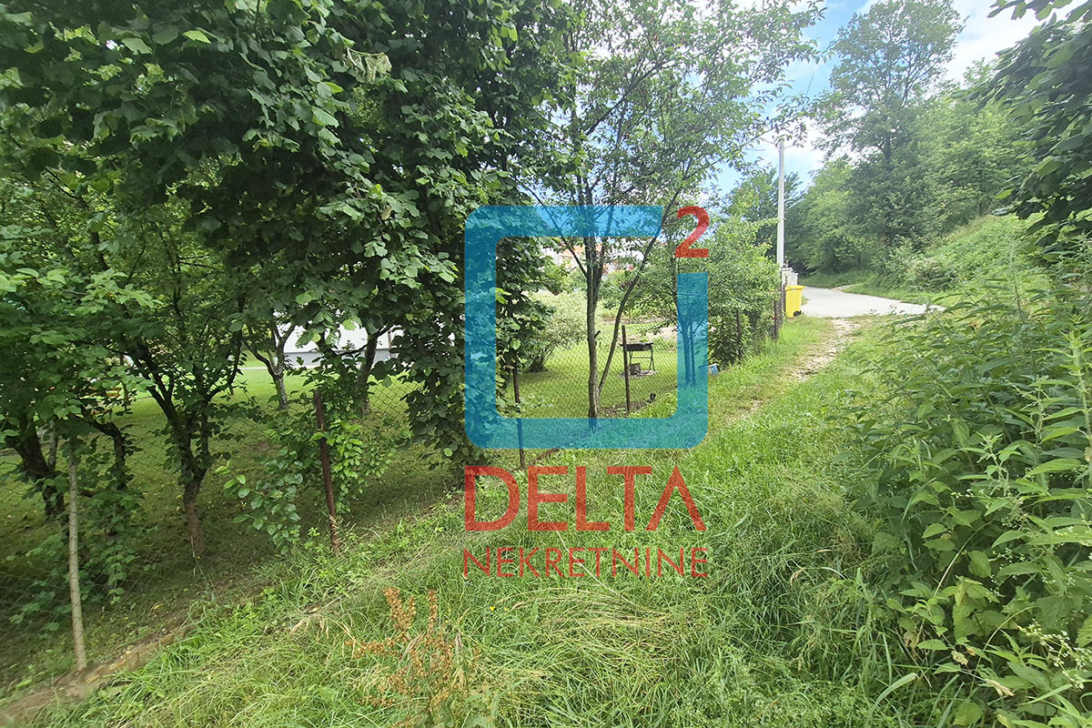 Zemljište / Parcela / 2.304m2 / Kobilja Glava / Hum 10