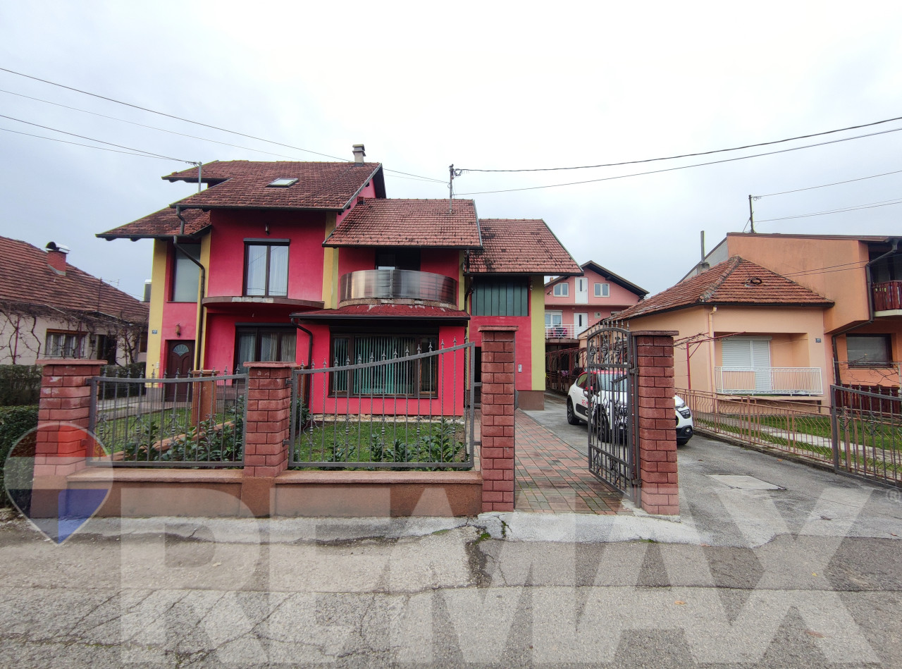 Odlična kuća za najam | Četvorosoban stan | Rosulje