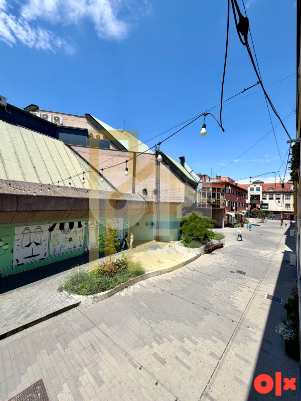 Iznajmljujemo kancelarijski prostor u Centru grada 19
