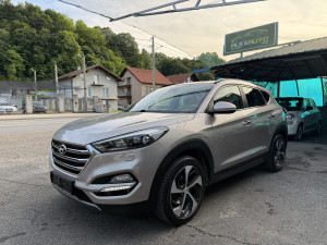 Hyundai Tucson Premium 2.0 CRDI 136kw 4x4 Panorama Led Xenon Navi