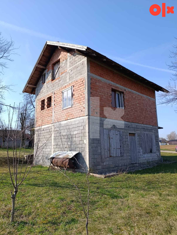 Kuća Laktaši / Šušnjari 6