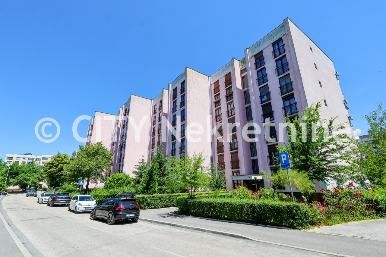 Trosoban stan - Novi grad - Mojmilo - 79 m2