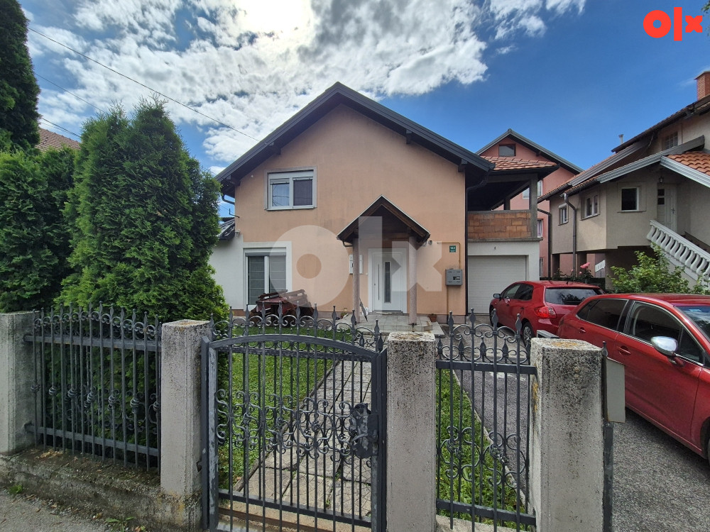 Kuća 127 m2, Dobrinja, Novi Grad