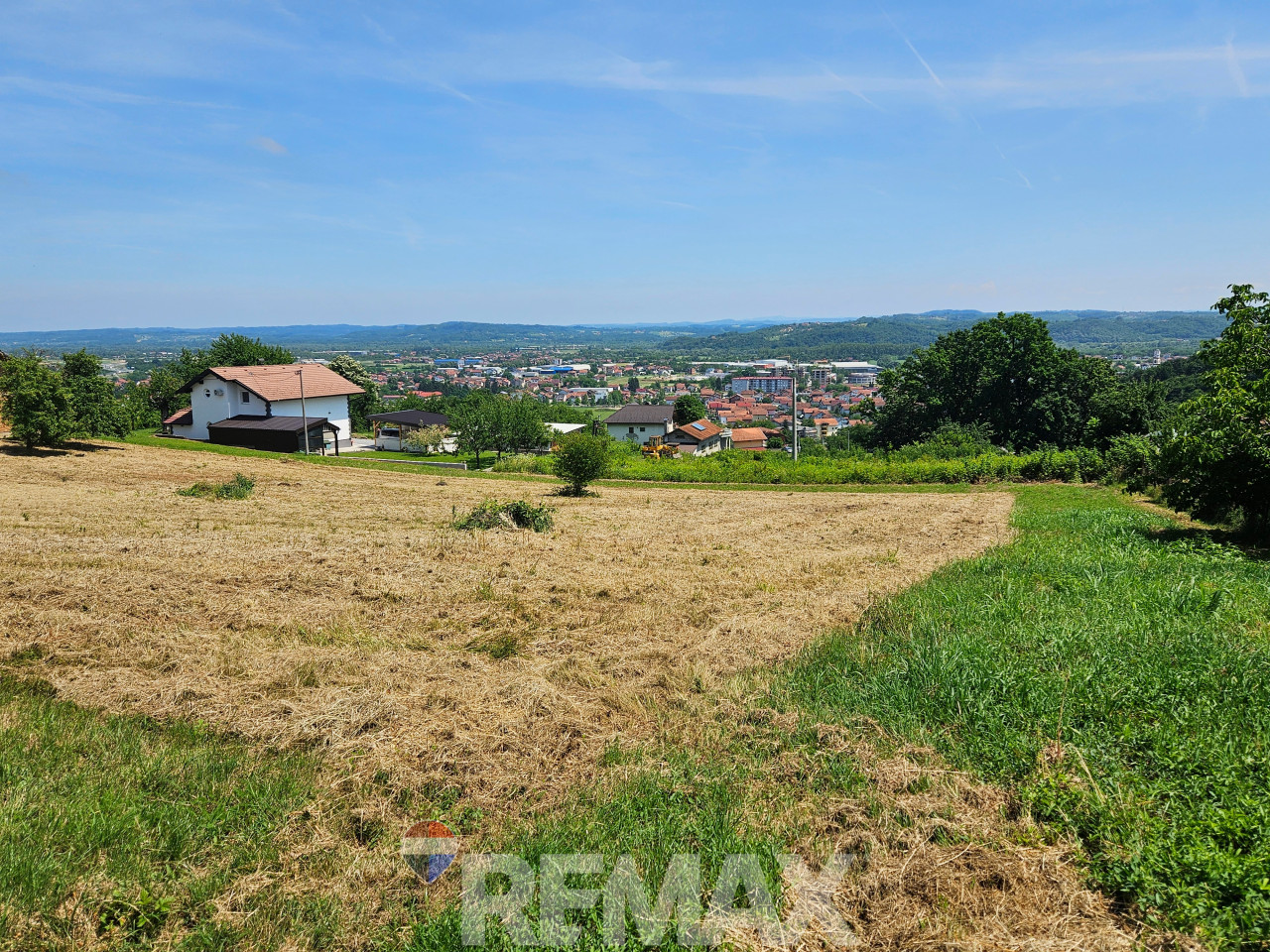 Zemljište 6000 m2 sa pogledom na Laktaše 4
