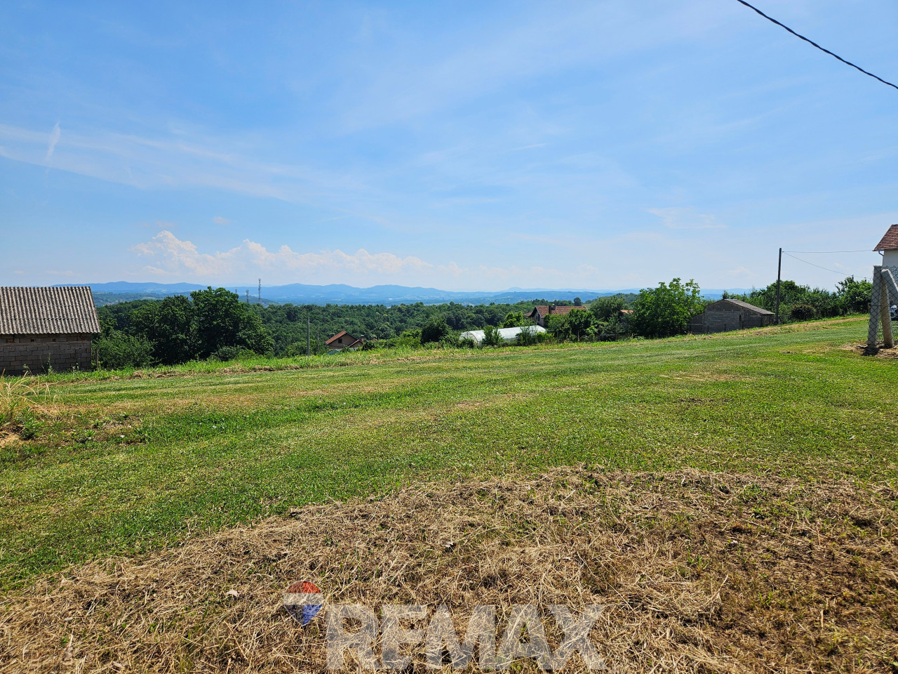 Zemljište 6000 m2 sa pogledom na Laktaše 10