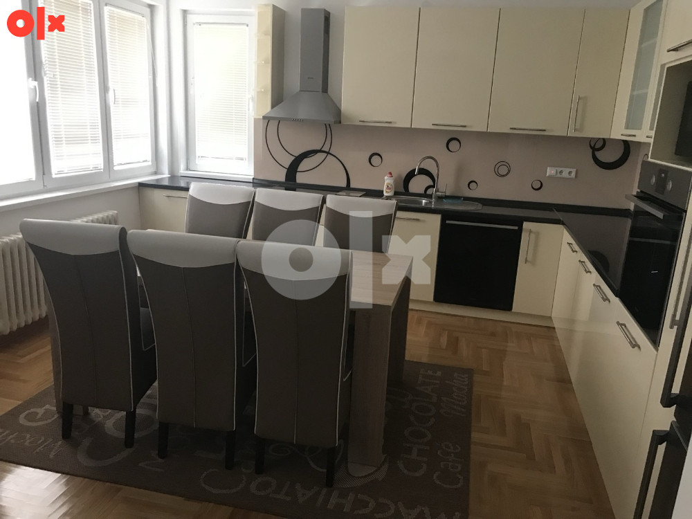 Stan 80 m² (strogi centar) - Ansicht 5