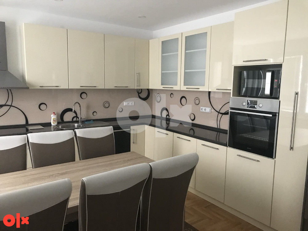 Stan 80 m² (strogi centar) - Ansicht 6