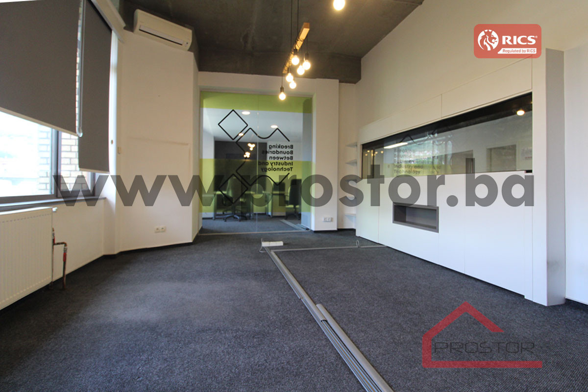 PROSTOR izdaje: Poslovni prostor, 282m2, Centar 5