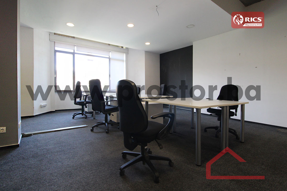 PROSTOR izdaje: Poslovni prostor, 282m2, Centar 6