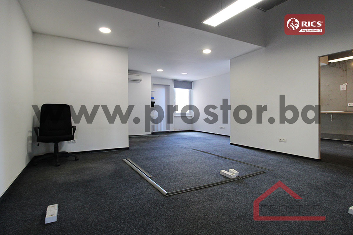 PROSTOR izdaje: Poslovni prostor, 282m2, Centar 8
