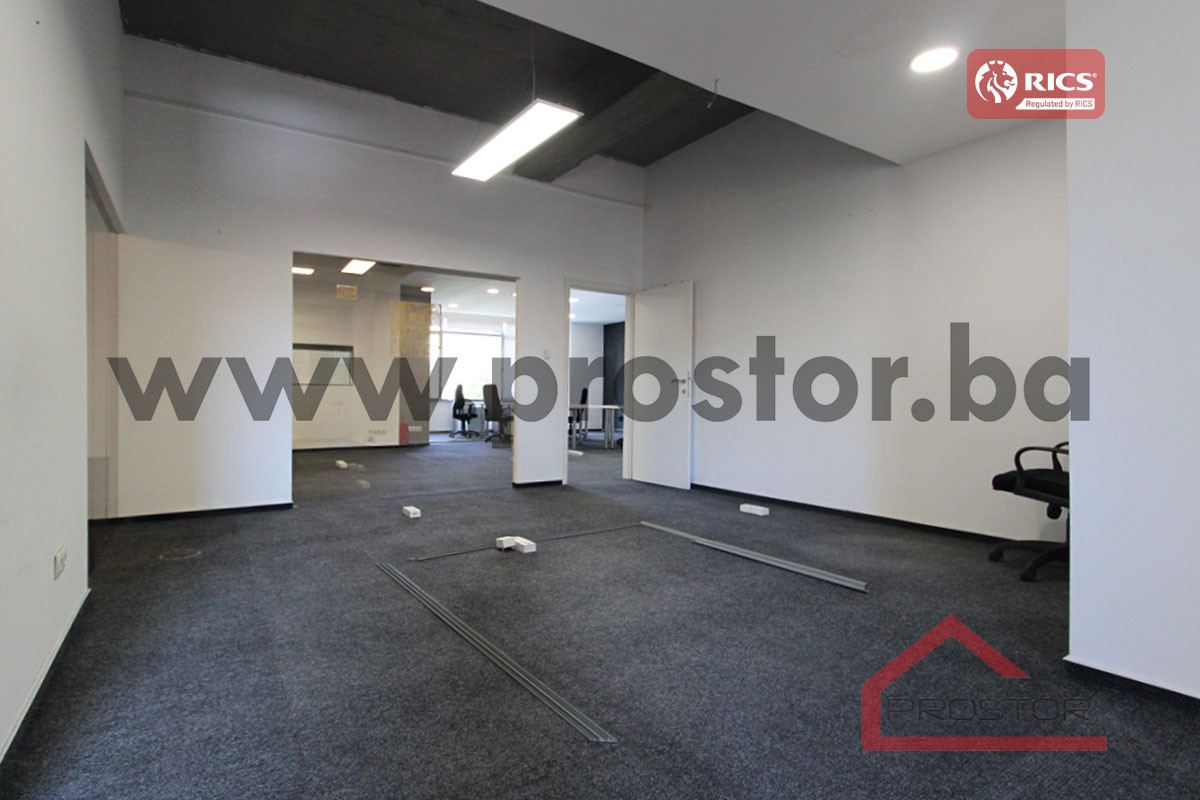 PROSTOR izdaje: Poslovni prostor, 282m2, Centar 9