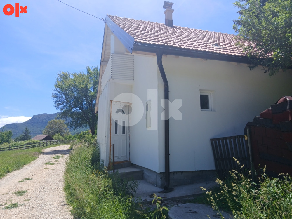 Vikendica Ledići- općina Trnovo 11
