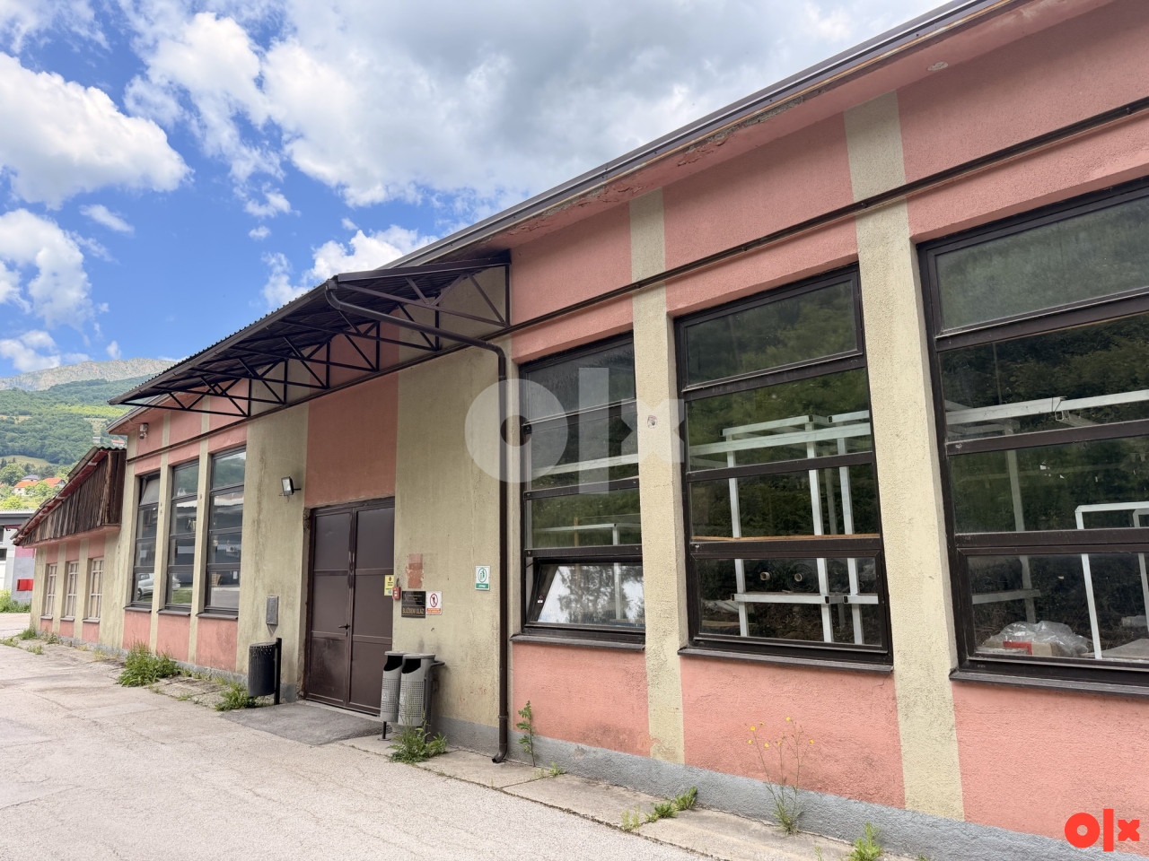 Skladišta i hale Travnik 5.000m2
