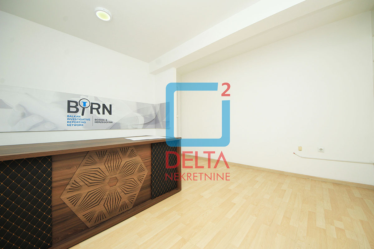 Poslovni prostor / 180m2 / 3 parkinga / Švrakino selo / Novi Grad 8