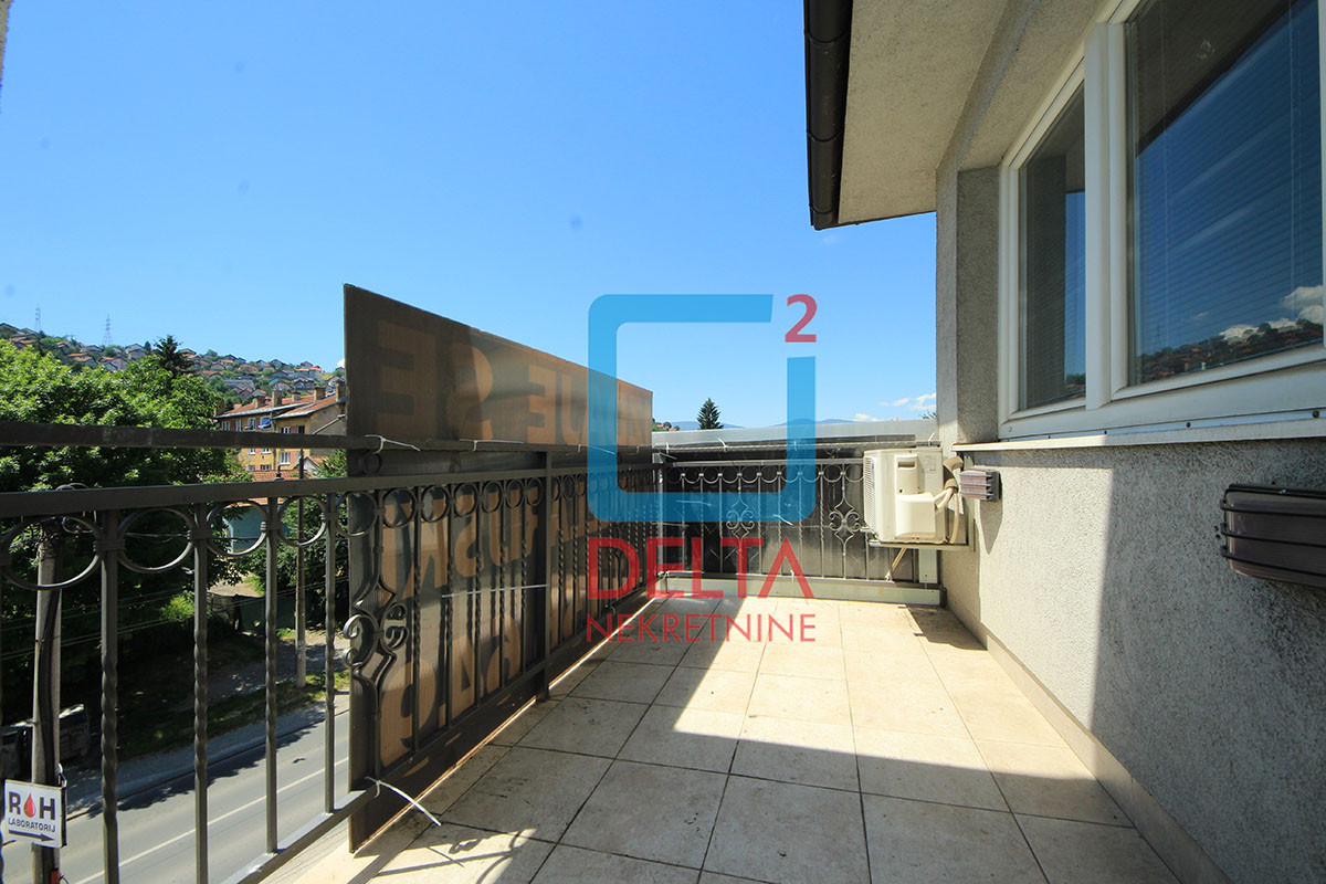 Poslovni prostor / 180m2 / 3 parkinga / Švrakino selo / Novi Grad 5