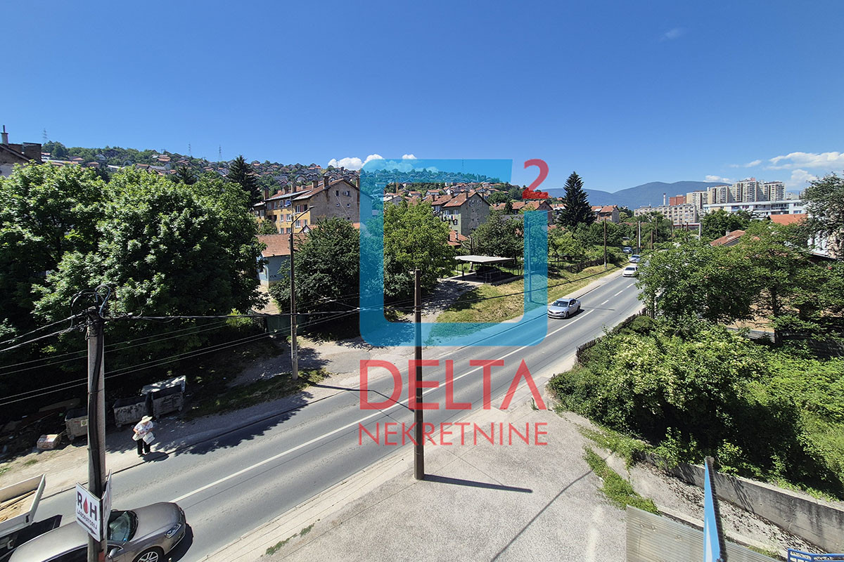 Poslovni prostor / 180m2 / 3 parkinga / Švrakino selo / Novi Grad 25