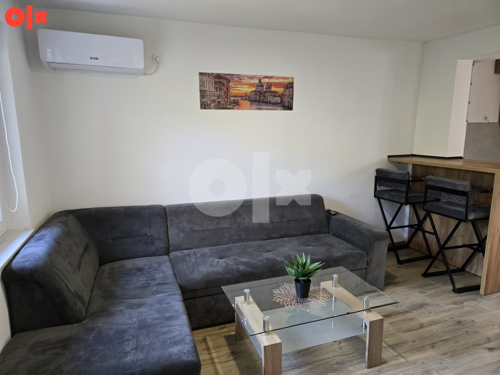 Stan na dan Banja Luka, apartman sa parkingom 2