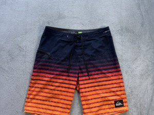 Quicksilver šorc, broj 32 (M)