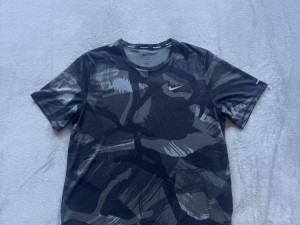 Nike Dri-fit majica, L veličina