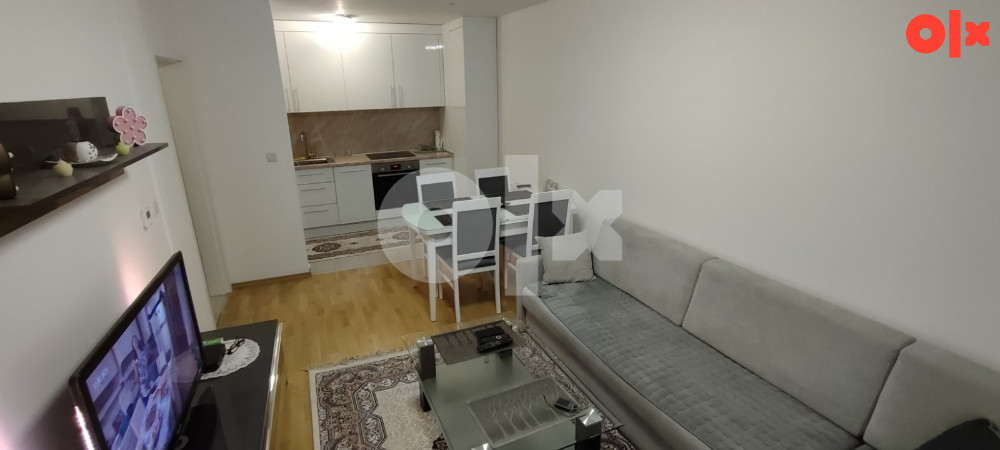 Novogradnja Miljacka trosoban namješten stan 2