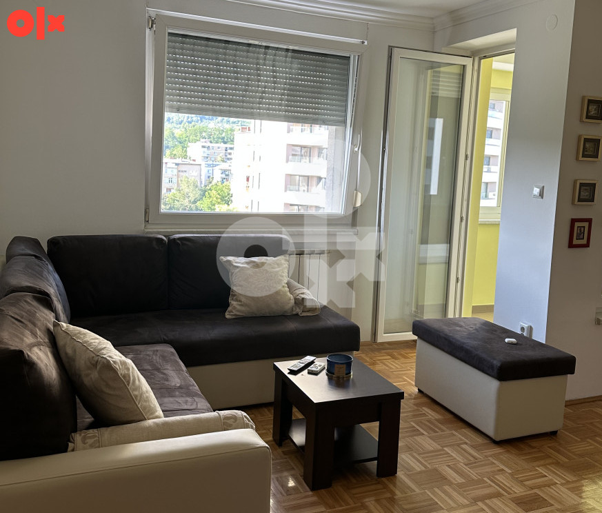 Stan Tuzla Stupine 54m2 2