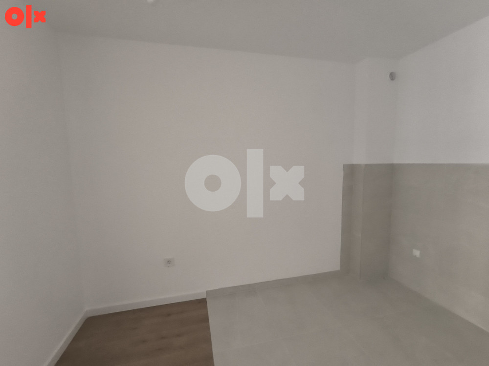 USELJIV STAN OD 74 M2 U PALATI U CENTRU 12