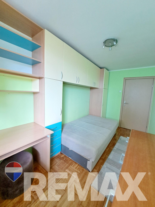 Trosoban stan za najam, 55 m² / Bulevar Cara Dušana, Banja Luka - Więcej