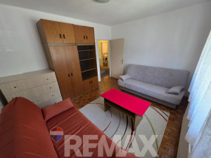 Dvosoban sprat kuće | 70m2 | Borik | Grijanje i voda uključeni