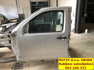 Vrata prednja LIJEVA Nissan Navara 2008