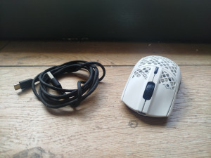 SteelSeries Aerox 3 (2022) Snow Premium gaming miš
