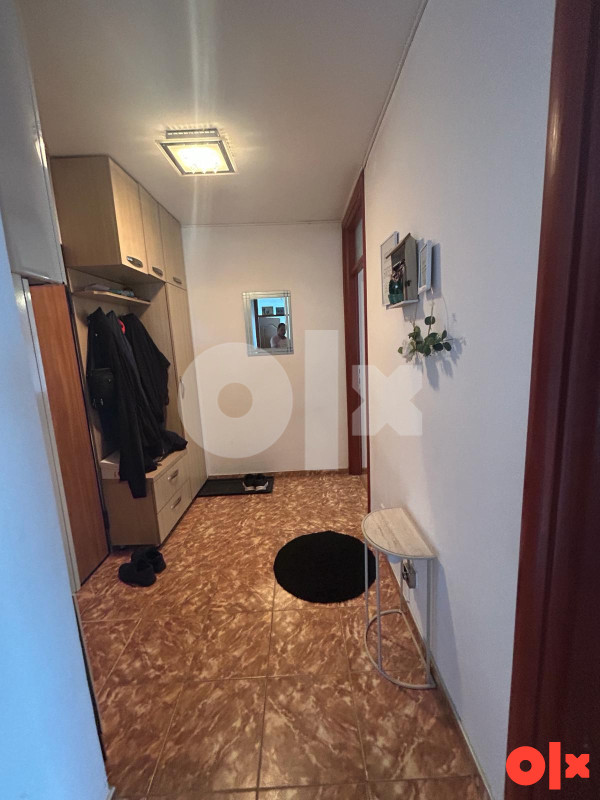 PRODAJA - TROSOBAN STAN 65 m2 + GARAŽA - VOGOŠĆA 8