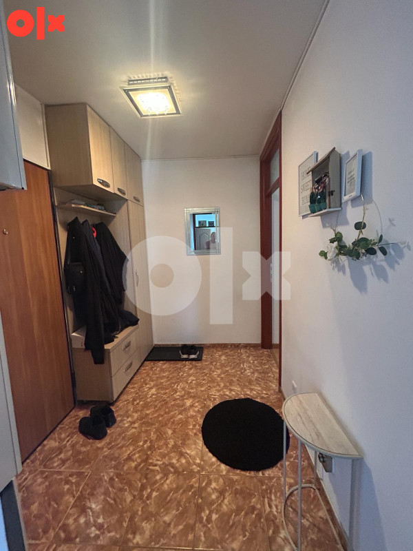 PRODAJA - TROSOBAN STAN 65 m2 + GARAŽA - VOGOŠĆA 9