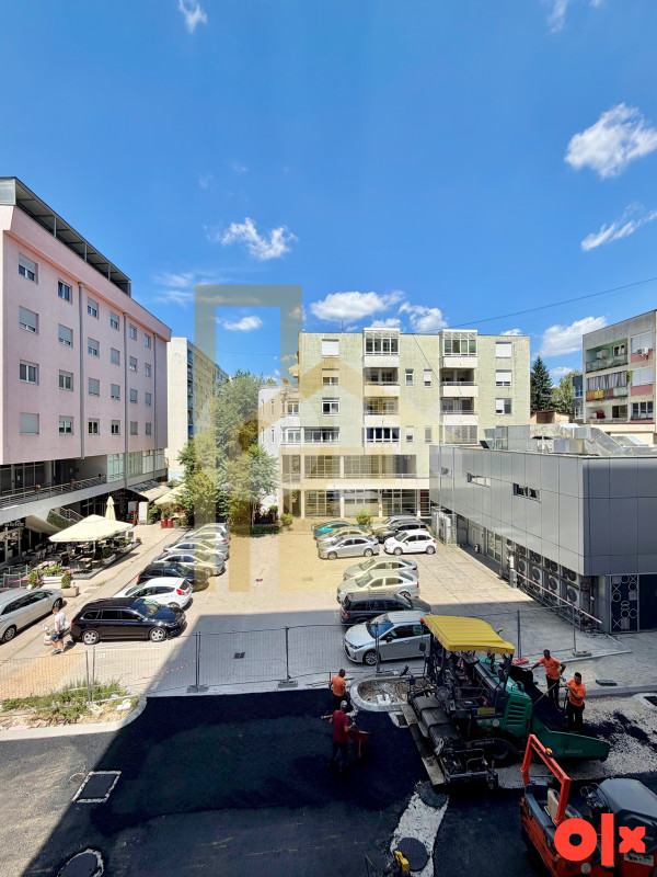 Na prodaju poslovni apartman, Bijeli Dvor 20