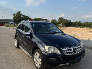 Mercedes-Benz ML 320