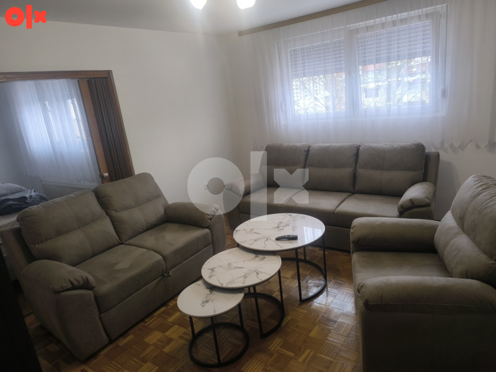 Izdajem stan 44m2 6