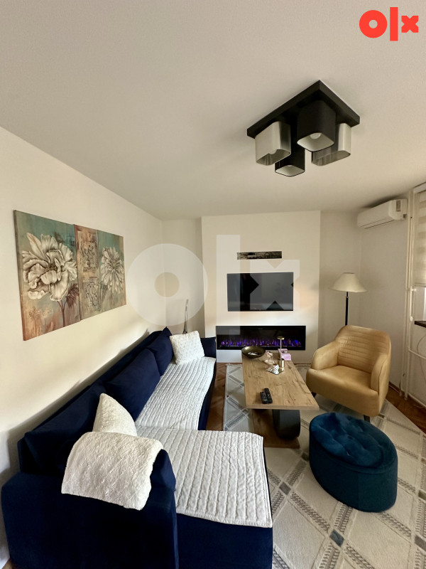 Golden Apartment