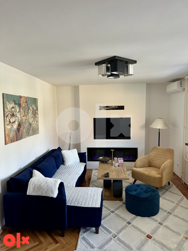 Golden Apartment 21