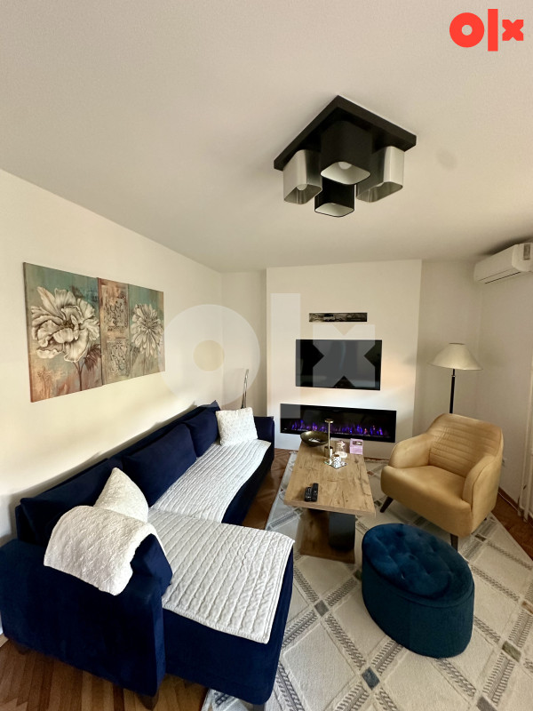 Golden Apartment 24