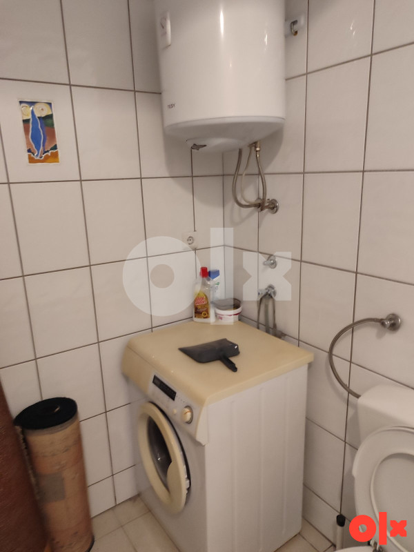 Namjestena garsonjera sa balkonom, 38m^2 4