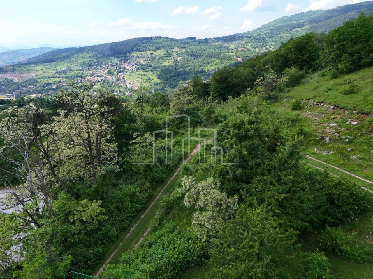 Zemljište Sarajevo Stari Grad Zečija glava Gayin Han 3