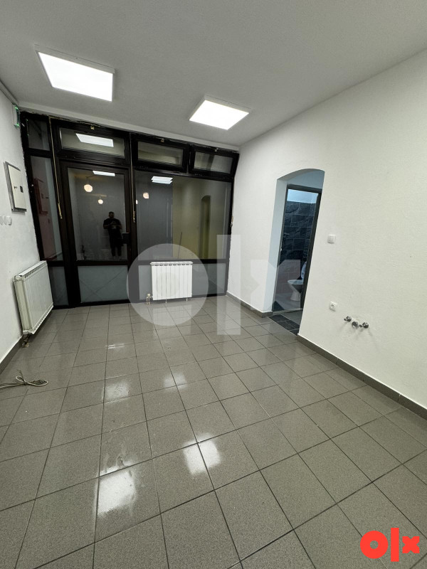 Izdajem poslovni prostor Banja Luka - Zanatski centar