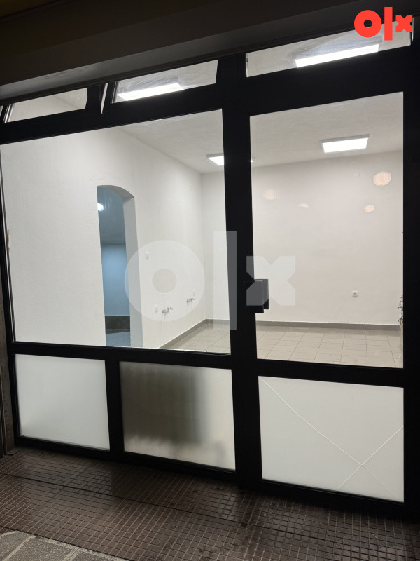 Izdajem poslovni prostor Banja Luka - Zanatski centar 2