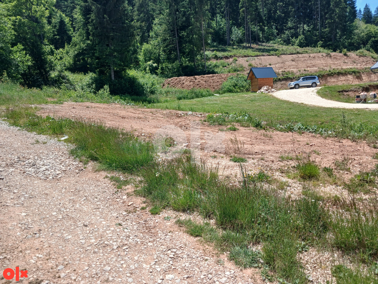 Zemljište Pale 400m2 2