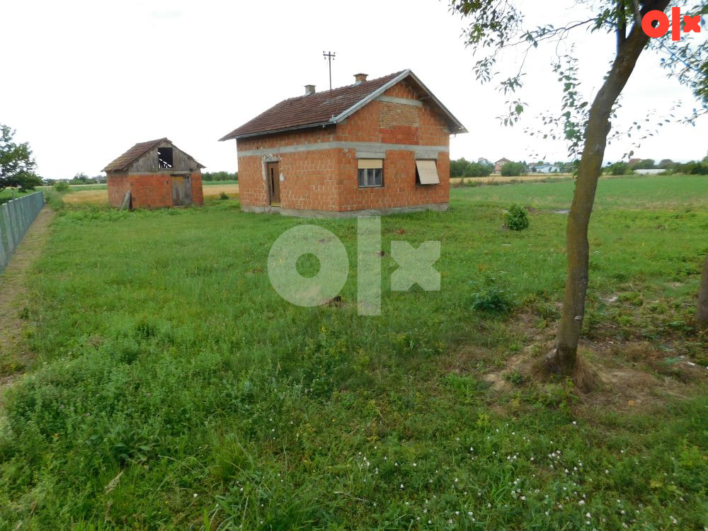 Kuća 76m2, plac 926m2 (mogućnost kupovine 9 parcela) Gradiška 2
