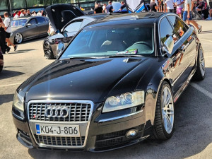 Audi S8 5.2 v10  perfektno stanje